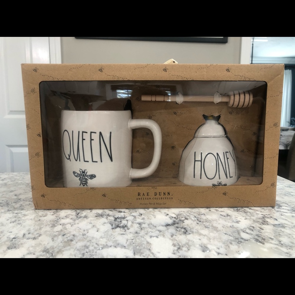 Rae Dunn Queen Bee Mug Set